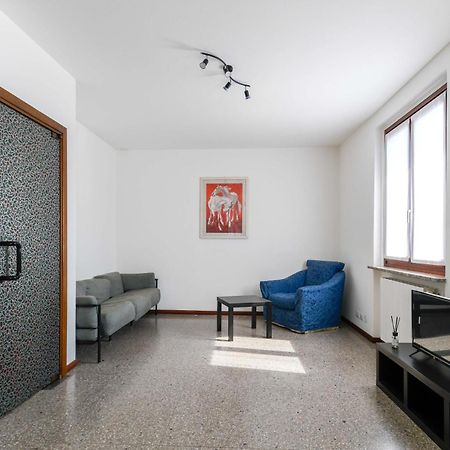 Sole Apartment Albano Sant'alessandro Luaran gambar