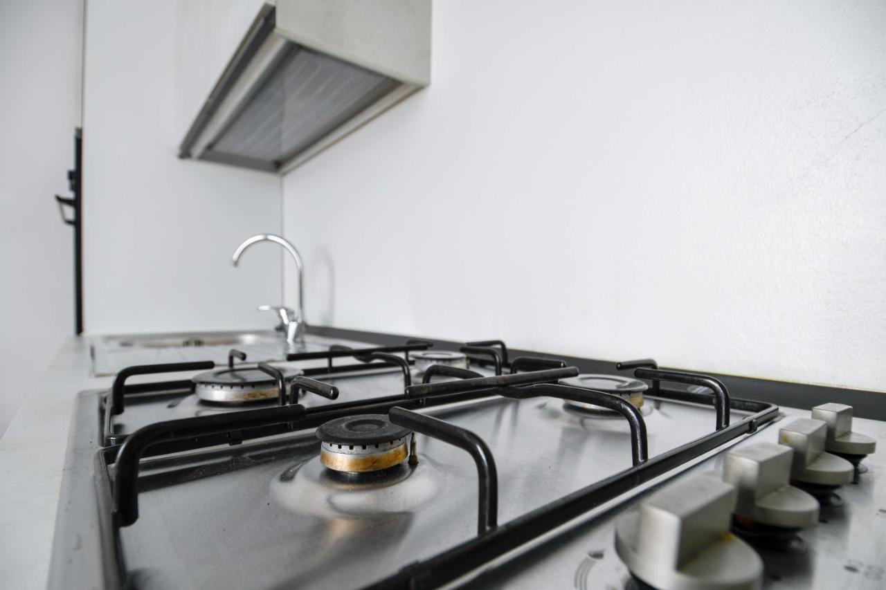 Sole Apartment Albano Sant'alessandro Luaran gambar
